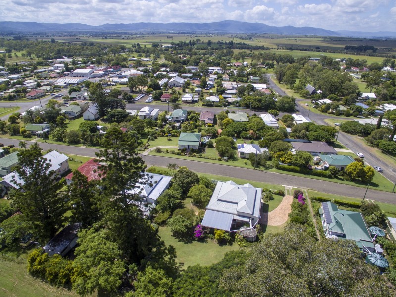 15 Drem Street, Toogoolawah QLD 4313