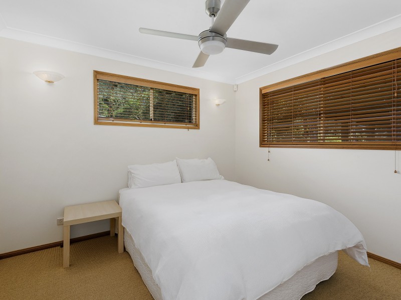 6 Fourth Avenue, Somerset Dam QLD 4312