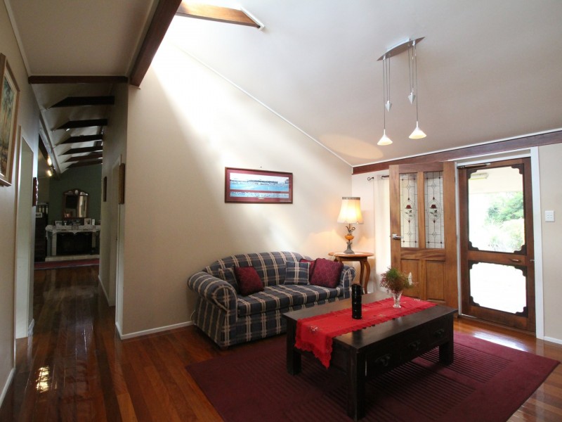 67 Bellambi Street, Toogoolawah QLD 4313