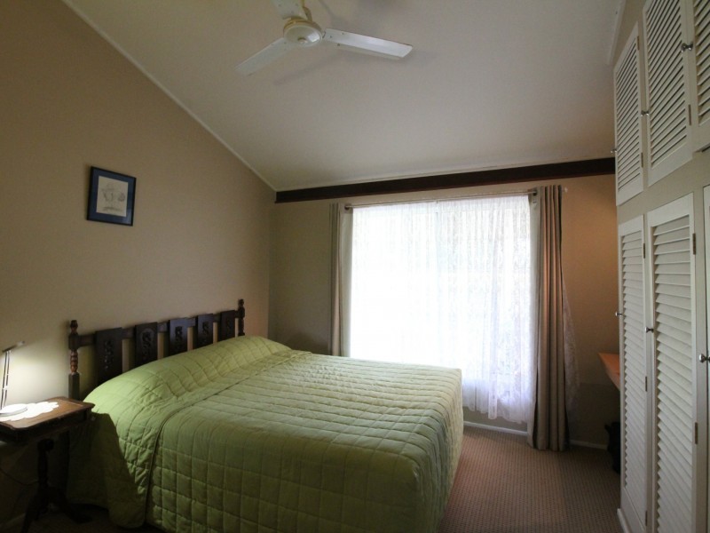 67 Bellambi Street, Toogoolawah QLD 4313