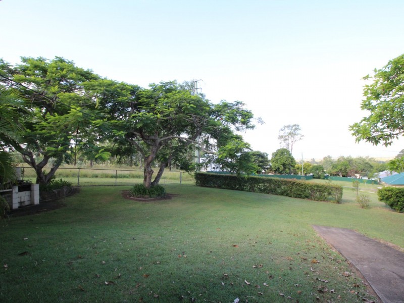67 Bellambi Street, Toogoolawah QLD 4313