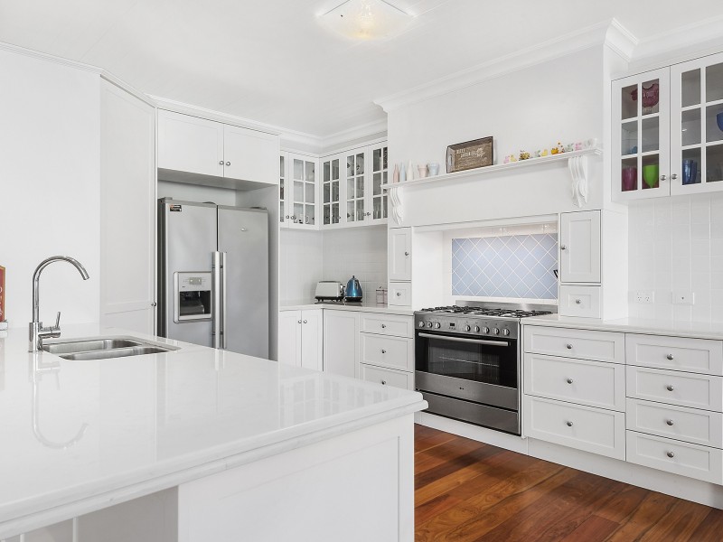 11 First Avenue, Somerset Dam QLD 4312