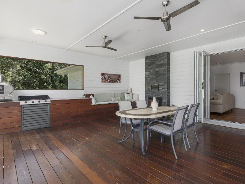 11 First Avenue, Somerset Dam QLD 4312