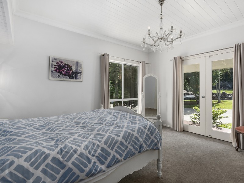 11 First Avenue, Somerset Dam QLD 4312