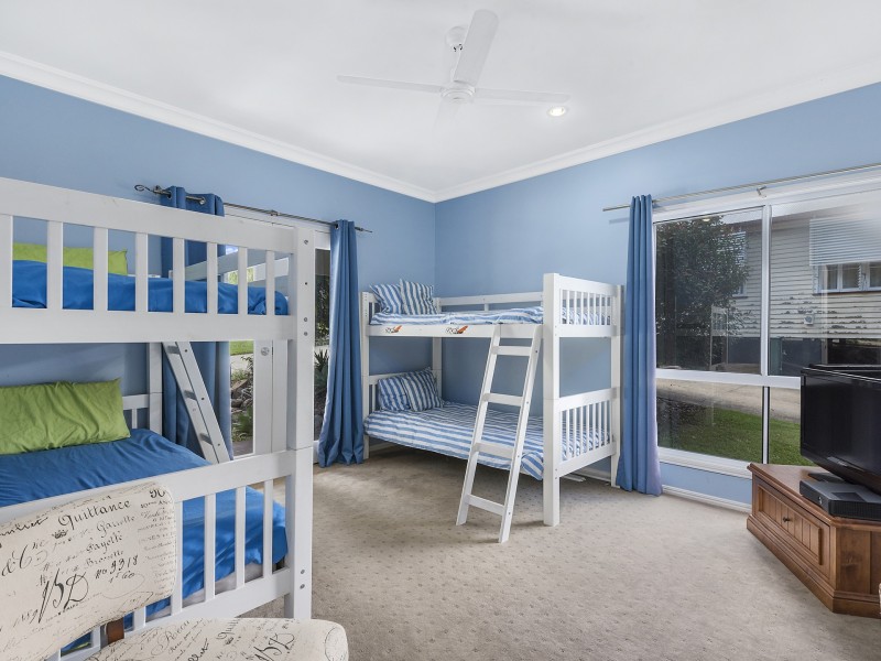 11 First Avenue, Somerset Dam QLD 4312