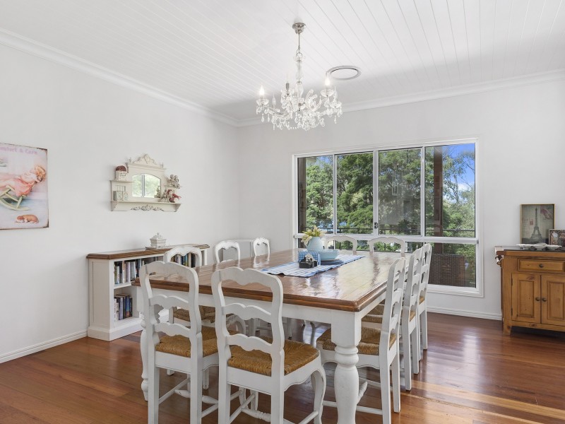 11 First Avenue, Somerset Dam QLD 4312