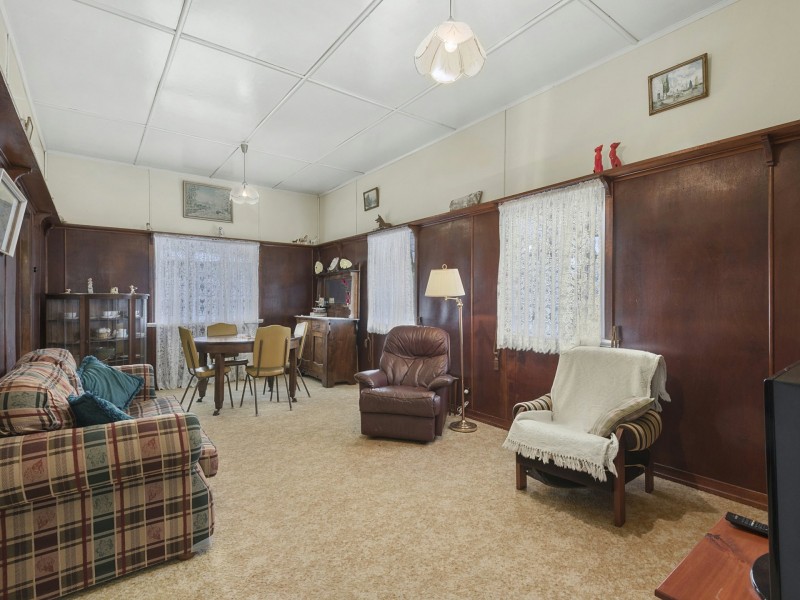 79 East Street, Esk QLD 4312