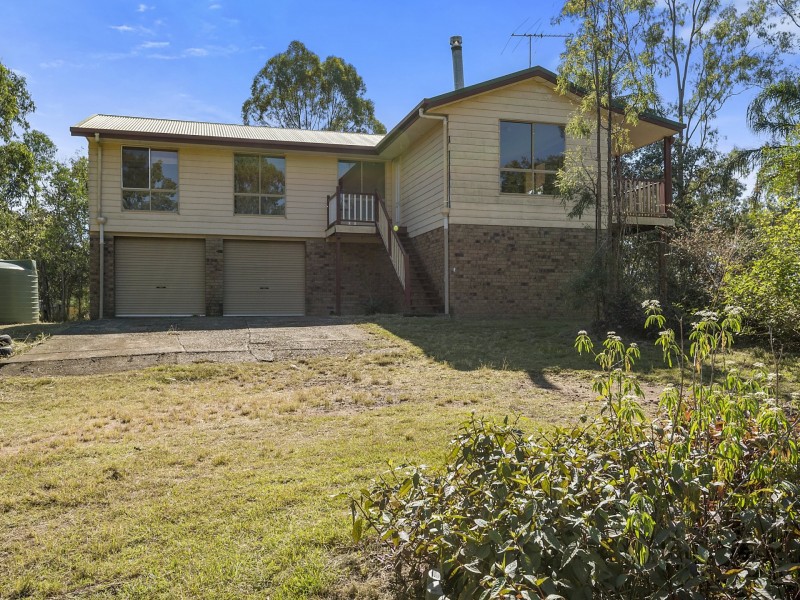 42 Aspen Drive, Esk QLD 4312