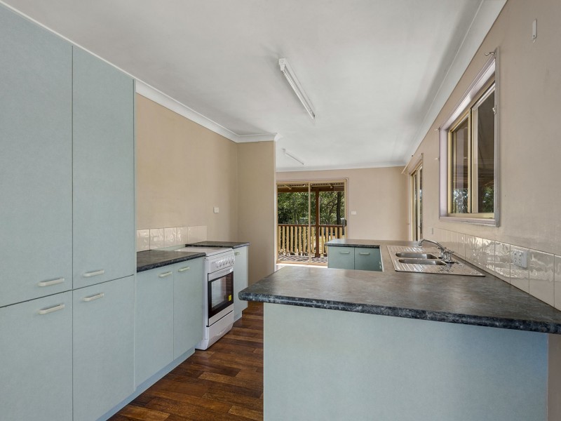 42 Aspen Drive, Esk QLD 4312