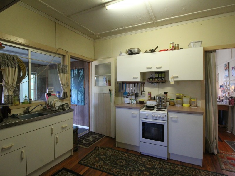 4 Rashford Street, Esk QLD 4312