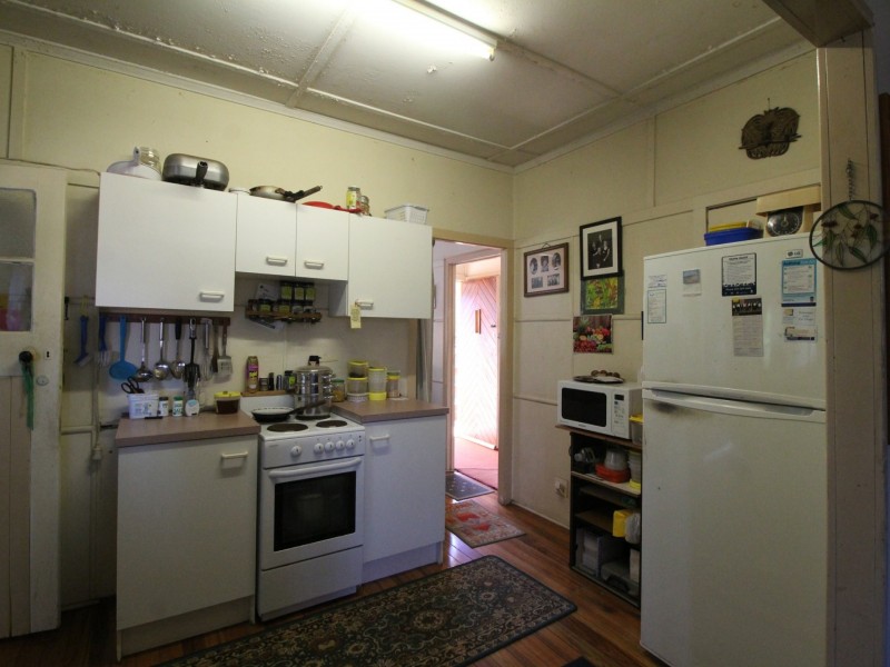 4 Rashford Street, Esk QLD 4312