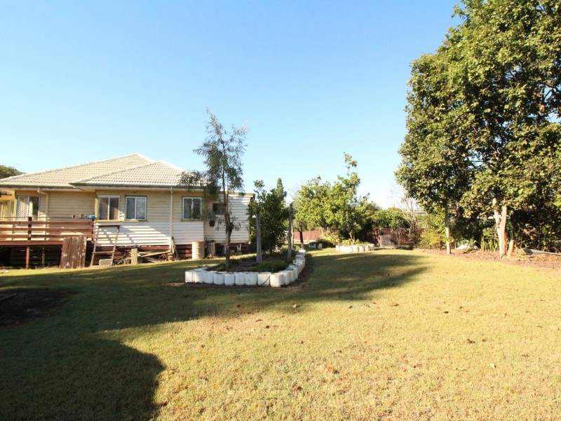4 Rashford Street, Esk QLD 4312
