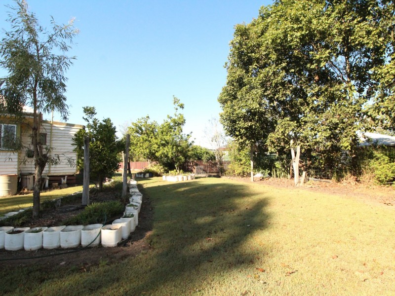 4 Rashford Street, Esk QLD 4312