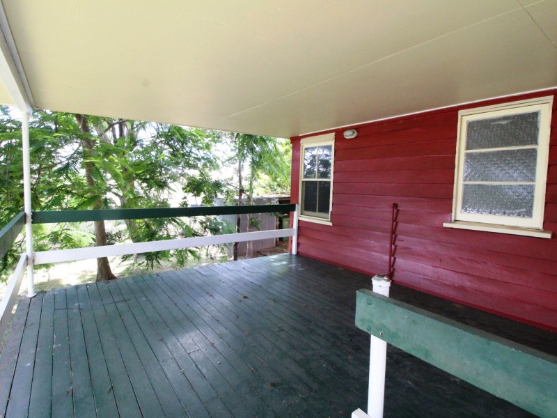 73 Fulham Street, Toogoolawah QLD 4313