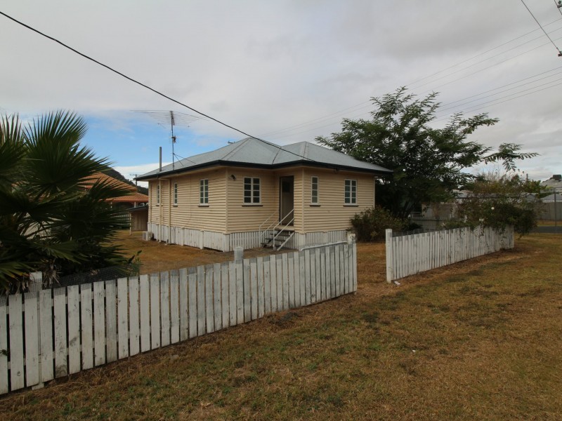 24 Edward Street, Esk QLD 4312