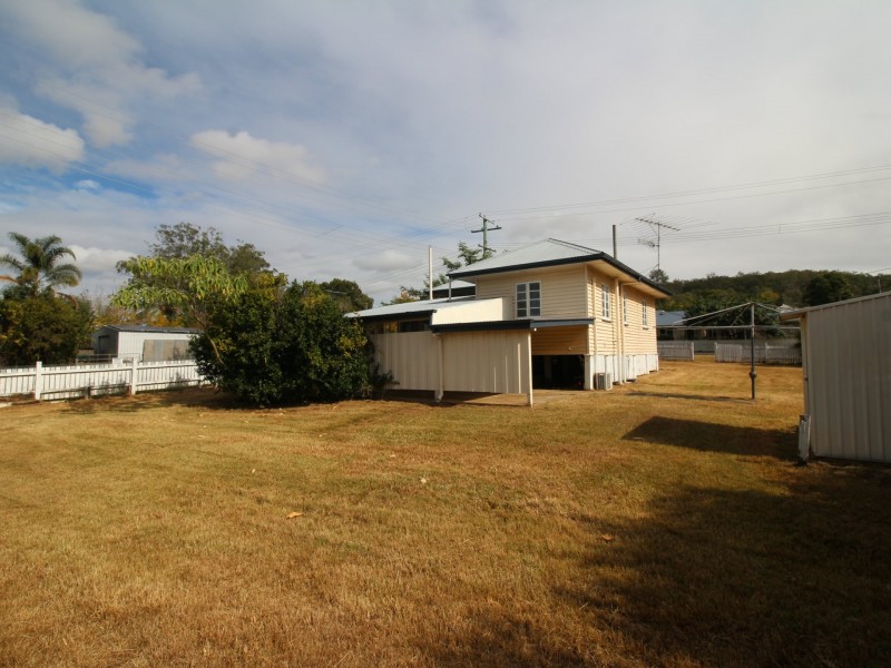 24 Edward Street, Esk QLD 4312