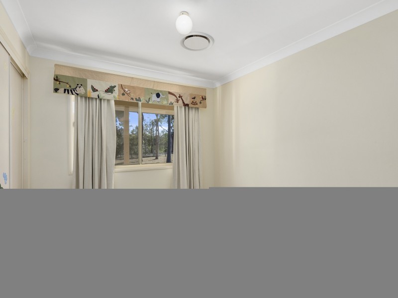 16 Gloucester Court, Mount Hallen QLD 4312