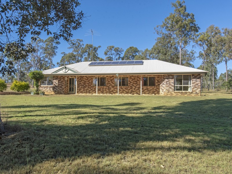 16 Gloucester Court, Mount Hallen QLD 4312