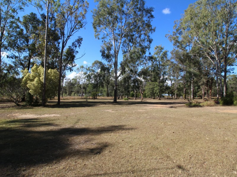 36 Pine Crescent, Esk QLD 4312