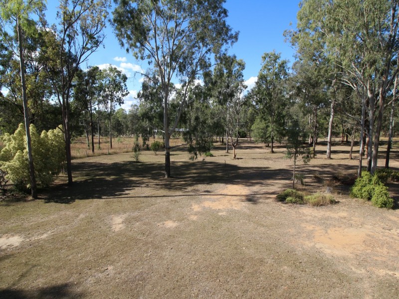 36 Pine Crescent, Esk QLD 4312