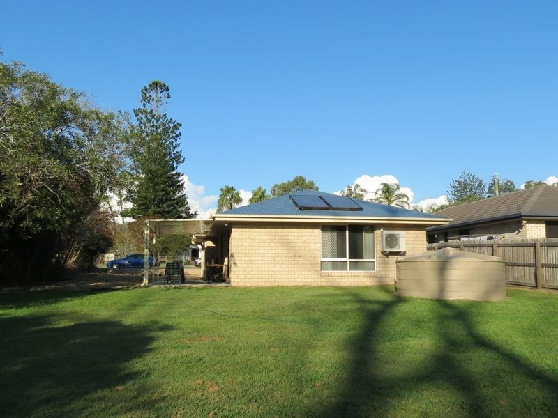 33 Middle Street, Esk QLD 4312