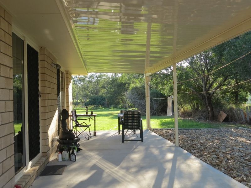 33 Middle Street, Esk QLD 4312