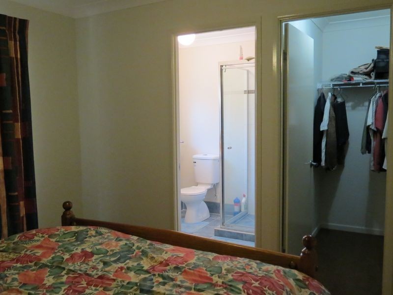 33 Middle Street, Esk QLD 4312