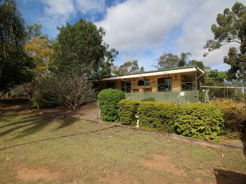 26 Lockyer View Road, Wivenhoe Pocket QLD 4306