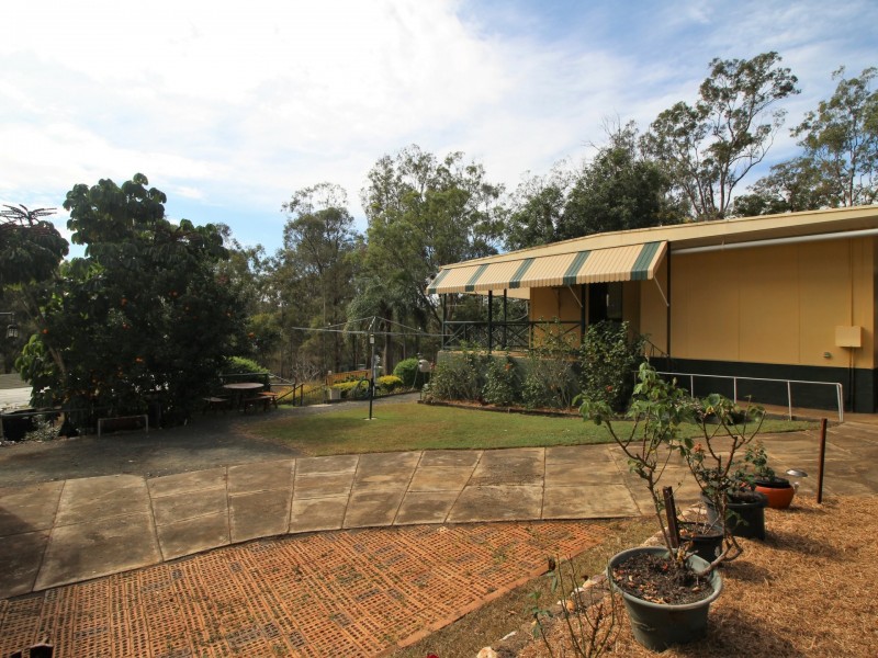 26 Lockyer View Road, Wivenhoe Pocket QLD 4306