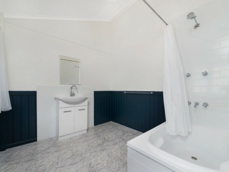 15 Ethel Street, Kilcoy QLD 4515