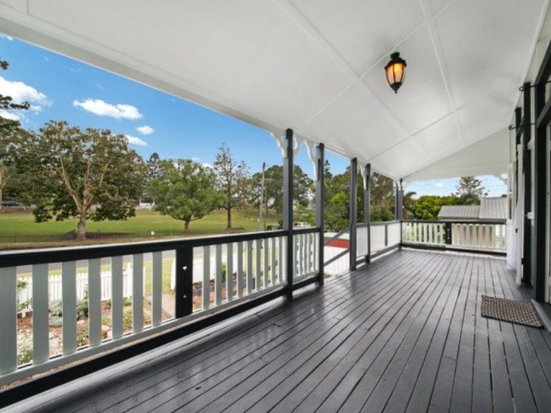 15 Ethel Street, Kilcoy QLD 4515