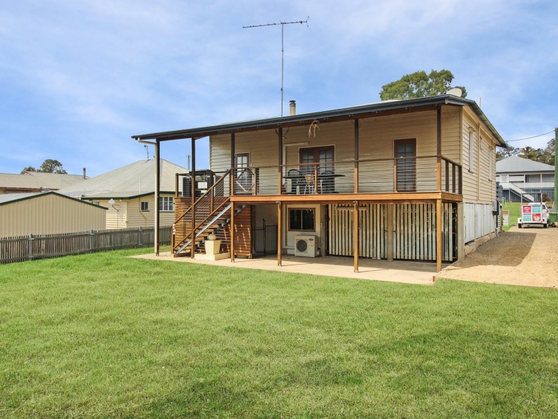 71 Dingyarra Street, Toogoolawah QLD 4313