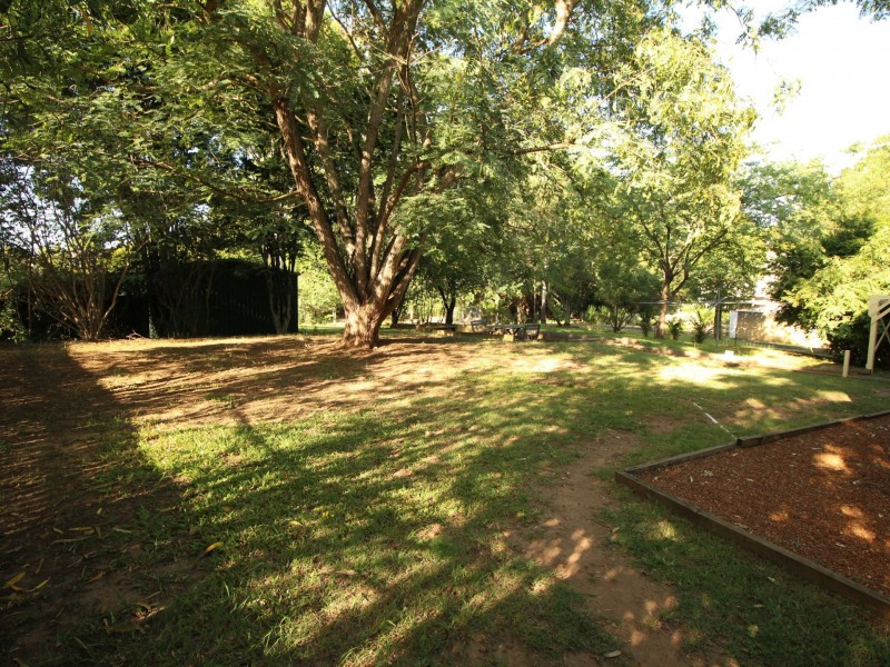 72 Ipswich Street, Esk QLD 4312