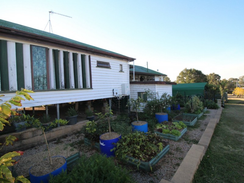 63 Kemp Street, Toogoolawah QLD 4313