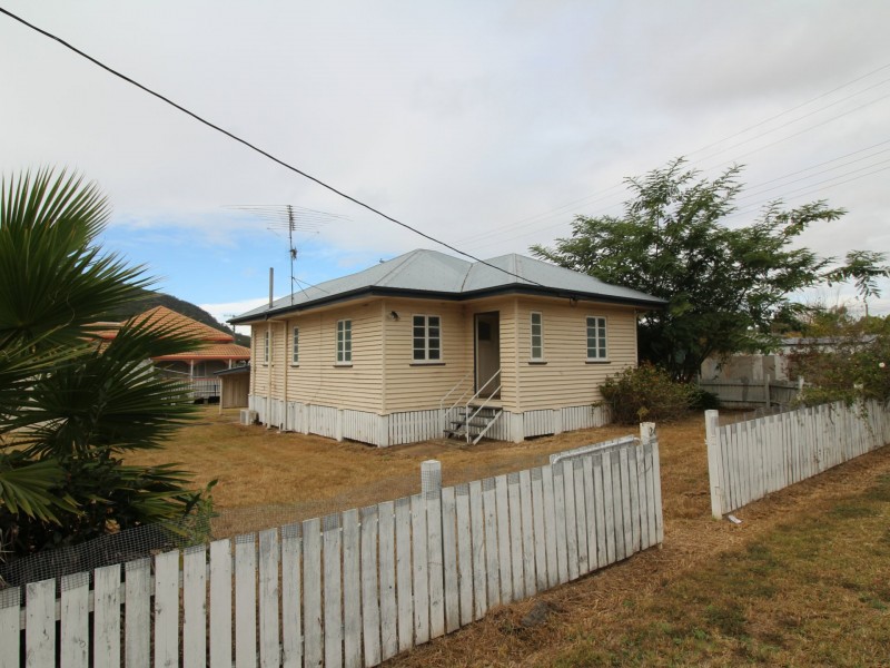 24 Edward Street, Esk QLD 4312