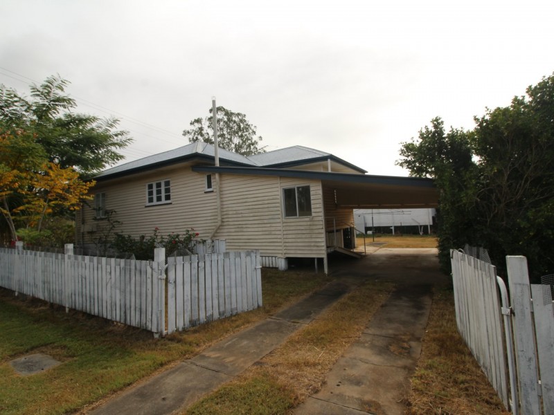 24 Edward Street, Esk QLD 4312