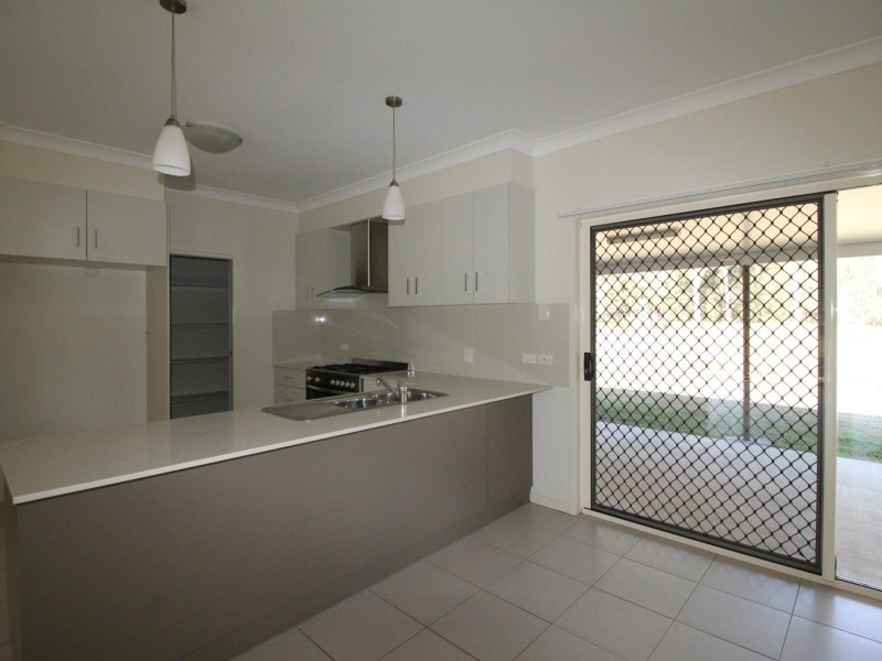 189 Edinburgh Drive, Mount Hallen QLD 4312