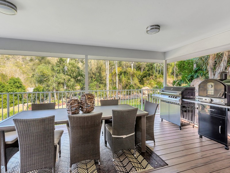 10 First Avenue, Somerset Dam QLD 4312