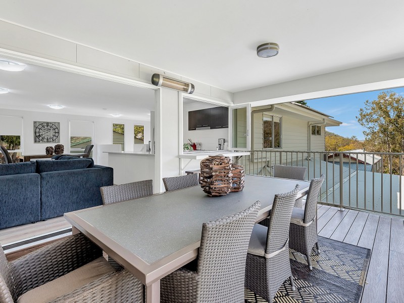 10 First Avenue, Somerset Dam QLD 4312