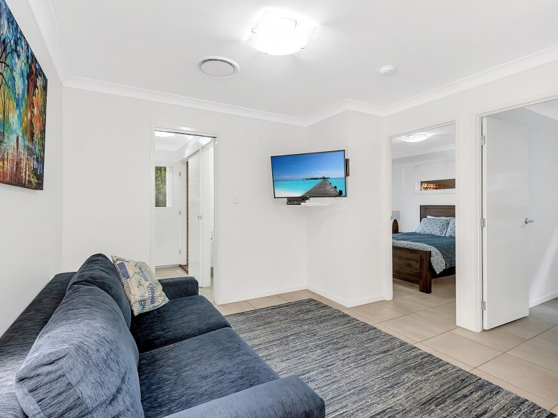 10 First Avenue, Somerset Dam QLD 4312