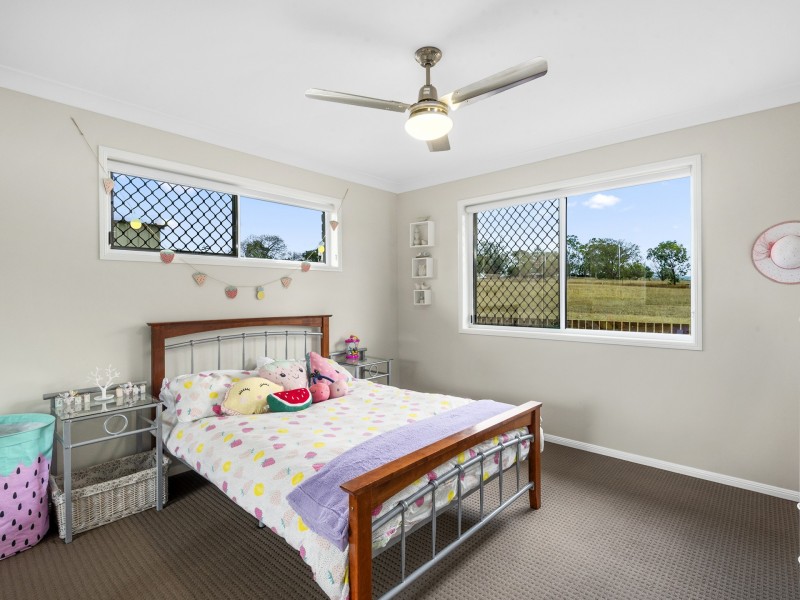 86 Fulham Street, Toogoolawah QLD 4313