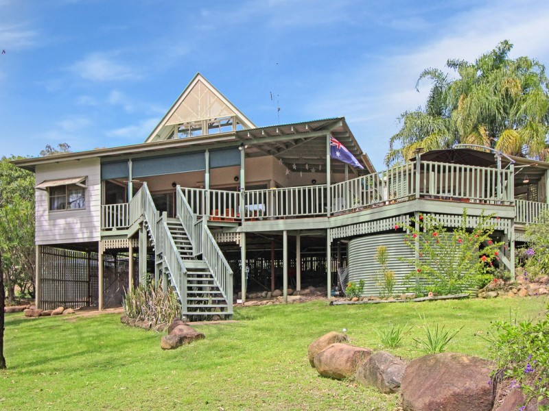 91 Lakeview Drive, Esk QLD 4312
