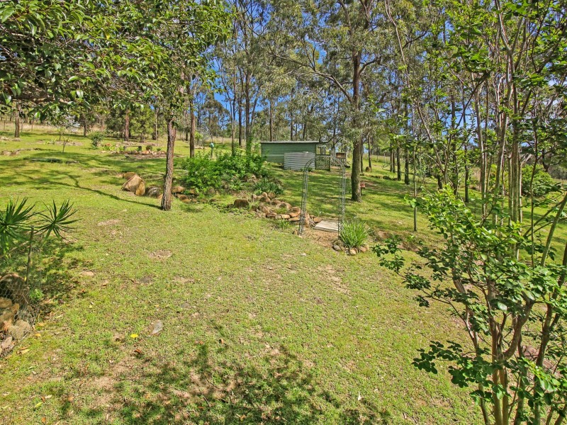91 Lakeview Drive, Esk QLD 4312