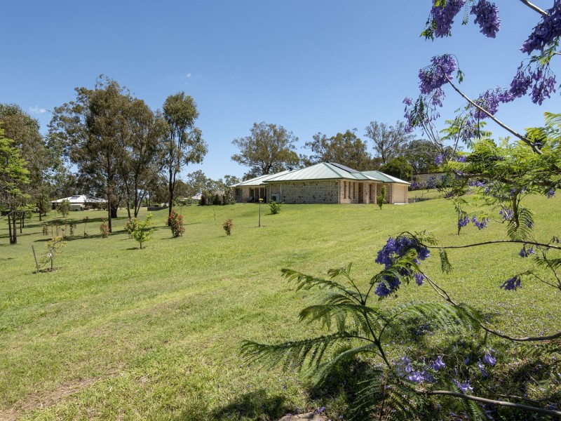 59 Bellambi Street, Toogoolawah QLD 4313