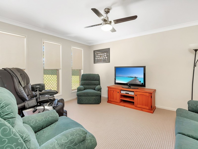 59 Bellambi Street, Toogoolawah QLD 4313