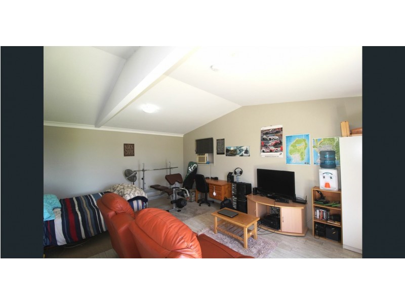 11 Alexandra Street, Toogoolawah QLD 4313