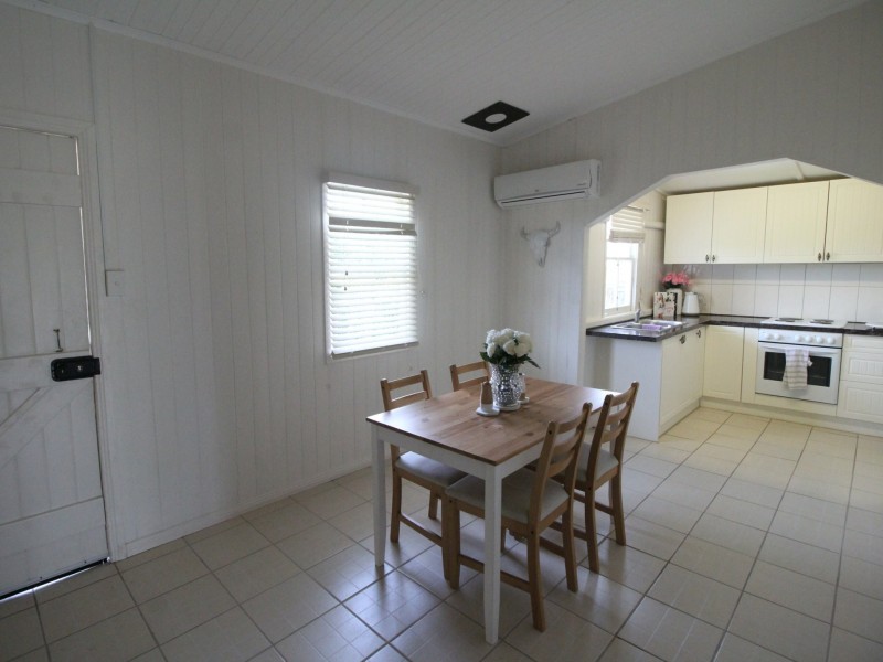 68 George Street, Toogoolawah QLD 4313
