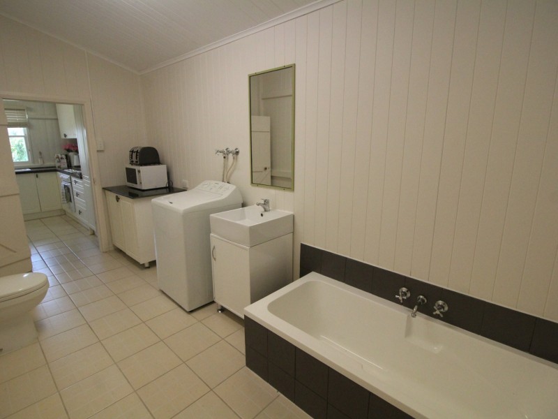 68 George Street, Toogoolawah QLD 4313
