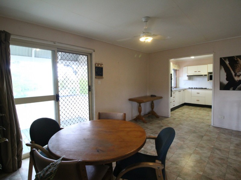 14 Mangerton Street, Toogoolawah QLD 4313