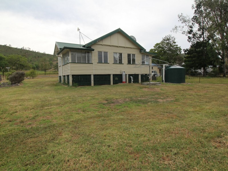 48 George Street, Linville QLD 4306